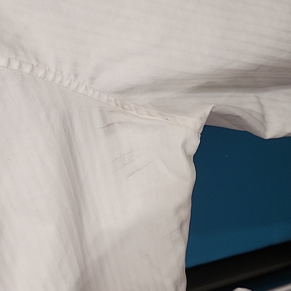 White Kenneth Cole Reaction Dress Shirt 15.5, 33/33. - Picture 5 of 6